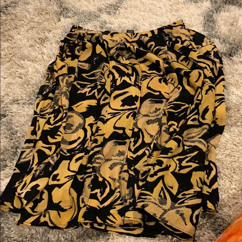 Patterned skirt